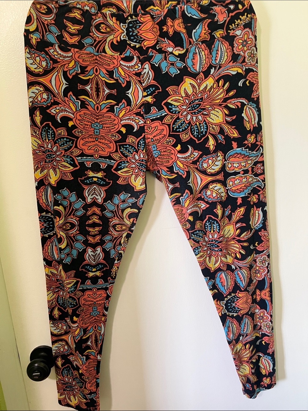 LuluRoe Floral Printed Leggings in Black with Orange & Teal Tall Curvy